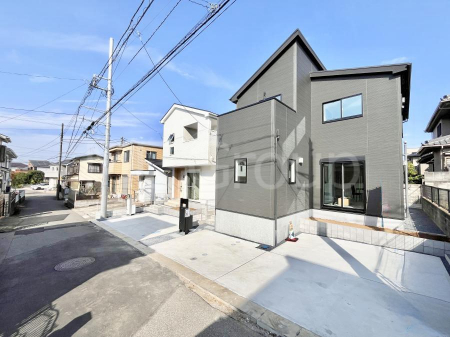 nOώʐ^@Oρ`Exterior`  OʓH͊ՐÂȏZn͂Ԓʂ̏ȂHBԂ̏o炭炭łIs_Enŵ]́ACyɂ₢킹I