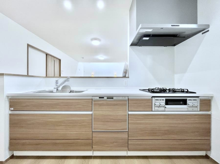 �L�b�`���@�������Q�������`Kitchen�`�@�w���������q���̐������������Ȃ��x�B�g���₷���X�^�C���b�V���ȃJ�E���^�[�L�b�`���ɂ́A���̊J���������邱�ƂȂ���w���q�l�������Ȃ���x�̈��S��������܂��B