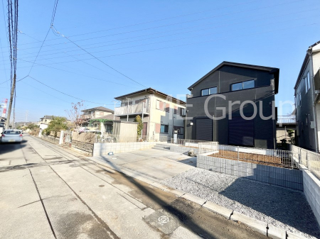 ���n�O�ώʐ^�@�O�ρ`Exterior�`   �O�ʓ��H�͊ՐÂȏZ��n���͂���Ԓʂ�̏��Ȃ����H�B���Ԃ̏o��������炭�炭�ł��I���s���_�E���n���w�̂���]�́A���C�y�ɂ��₢���킹���������I