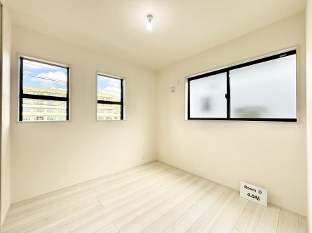 �q�������@2�ʍ̌����m�ۂ������邢��ԁB�Ƒ��݂�Ȃ����K�ȕ�炵����������݌v�ł��B