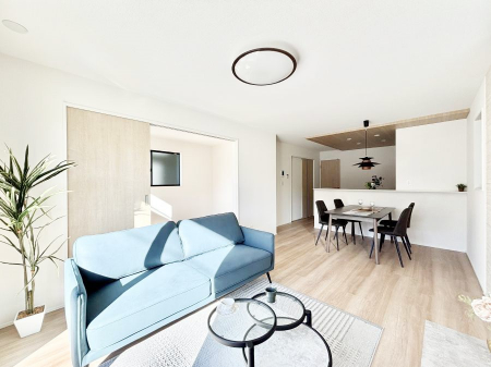 ���̑����ρ@�Ƒ������R�ƏW�܂�e���̃X�y�[�X�ɂȂ肻��