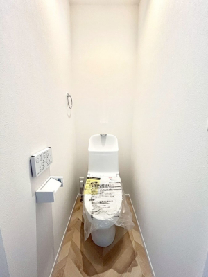 �g�C���@�����`Toilet�`�@�Y��E�X�b�L���E���K�ȃE�H�V�����b�g�t�g�C���ł��낰���Ԃł��B�g�C���͖����g�킴��𓾂Ȃ����́B����������ۂ������ł��ˁB�g�C����2��������̂Œ��̍��G���ɕ֗��ł��I