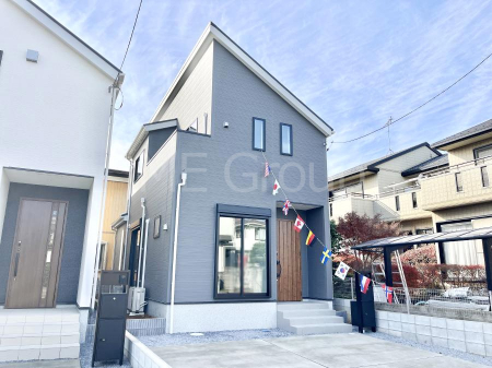 ���n�O�ώʐ^�@�O�ρ��P�������`Exterior�`��ˌ��Ă̑傫�ȃ����b�g�́A�����B�́u�y�n�v���u���R�Ɂv�g���鎖�ł��B�K�[�f�j���O��c�h�x�C�Ԃ�o�C�N�̎�ȂǗl�X�ȗp�r�ŗ��p�ł��܂��B