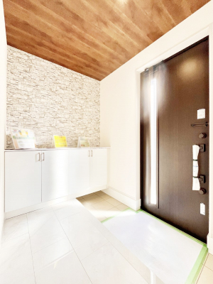 ���ց@�K���X�X���b�g�̓��������փh�A�������Ɍ���͂��Ă���܂�