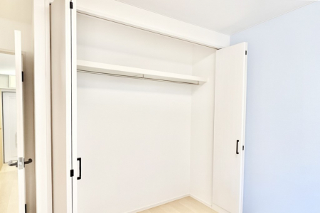 [@`Closet`@ǖʃN[[bg΃^XuKvȂAôȂXbLԂێł܂BꂽXy[XLɊpłBꕔCGH