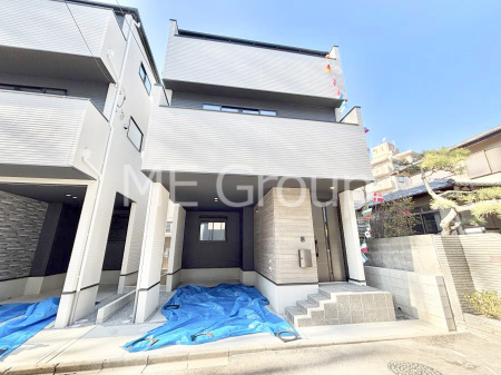 ���n�O�ώʐ^�@�������ꂽ�O�ρA�㎿�ȏZ��Ԃ��L���鎺���͉i�����S���ĉ߂�����Z���ł��B 