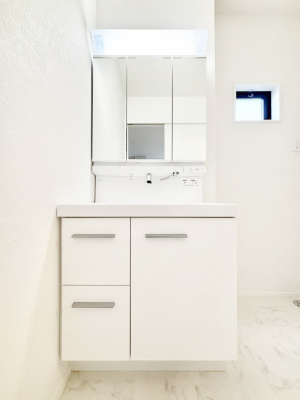 ���ʑ�E���ʏ��@�傫�����₷���O�ʋ��Ő�����������ʑ�́A�g�����Ȃ݃`�F�b�N�┧�̂������ɂ������߂ł��B 