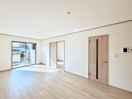 ���r���O�@�Ƒ��c���̎��Ԃ����������Ȃ��났�̃��r���O�_�C�j���O�B   