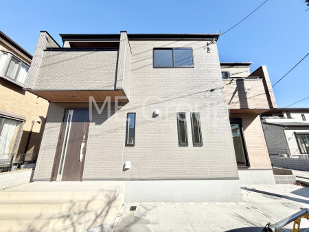 ���n�O�ώʐ^�@�O�ρ�2�������`Exterior�`��ˌ��Ă̑傫�ȃ����b�g�́A�����B�́u�y�n�v���u���R�Ɂv�g���鎖�ł��B�K�[�f�j���O��c�h�x�C�Ԃ�o�C�N�̎�ȂǗl�X�ȗp�r�ŗ��p�ł��܂��B   