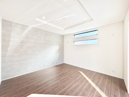 ���̑����ρ@������2�������`Living�`�@�L���ȗz�������̏ꏊ���Ƃ炵�����B�����邱�̋�Ԃ݂͂�Ȃ̏Ί炪�W���ꏊ�A����Y��A���邱�Ƃ̂Ȃ����킢���Ȃ���b���y���ގ��ԁA��������̎v�����Ԃ���ꏊ�B