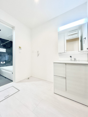 ���̑��@�L�X�Ƃ�Ƃ�̂��郉���h���[�X�y�[�X�B  