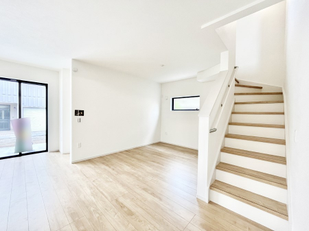 ���̑����ρ@�Ƒ������R�ƏW�܂�e���̃X�y�[�X�ɂȂ肻��