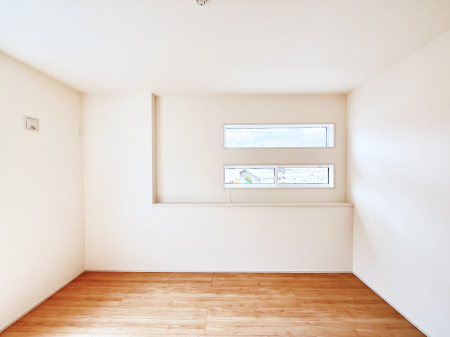 �Q���@�����`Bed Room�`�@�������������̂��ˌ��Ẵ����b�g�ł��B���Ƒ������������ƂŎ苷�Ɋ����Ă����Z�܂����ˌ��Ăł͊e�����v���C�o�V�[��ۂ��Ƃ��ł��܂��B�Z�܂��ɂ�Ƃ肪���܂�S�������b�N�X�ł��܂���