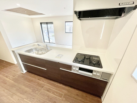 �L�b�`���@�J�E���^�[�z���Ɋy����������ׂ�B�����̂������������Ɣ��������Ȃ肻���ł��ˁB