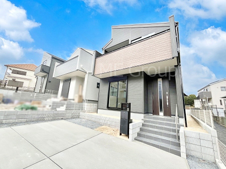 ���n�O�ώʐ^�@�������ꂽ�O�ρA�㎿�ȏZ��Ԃ��L���鎺���͉i�����S���ĉ߂�����Z���ł��B