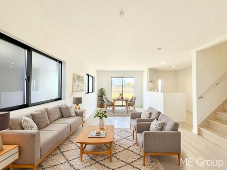 ���r���O�@�������P�������`Living�`�@�Ƒ��̐H����c���̂ق��A�q�ǂ���V�΂�����A�F�l���������肷��LDK�͏Z�܂��̒��S�B�����ԉ߂����ꏊ������A���̋�Ԃ͏Z�܂��S�̂̋��S�n�����E���܂��B  ���Ƌ��CG�ł�