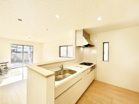 �L�b�`���@�����`Kitchen�`�@�u���������͉�����낤�v����ȃL�b�`���Ȃ�v�������藿�����ł����Ⴂ�܂��B�L�b�`������̓��r���O����]�ł��܂��B�Ƒ����Ȃ��邨�Ƃ������ɂ������܂��B