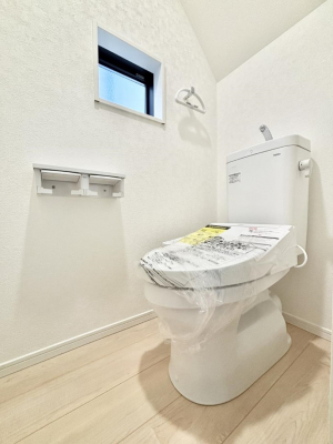 �g�C���@�������P�������`Toilet�`�@�������̂��鐅����g�C���̓E�H�V�����b�g�t���ł����g�C���͖����g�킴��𓾂Ȃ����́B����������ۂ������ł��ˁB�g�C����2��������̂Œ��̍��G���ɕ֗��ł��I