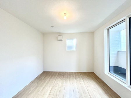 ���̑����ρ@�����`Bed Room�`  �u��������������l�v�Ƃ��v�w�ł�����肭�낰��Q���B  �����̉Ǝ��₨�d���ɔ�ꂽ���̓t�J�t�J�̃x�b�g�Ŗ�����Ă��������B�{�I�������Ă����K�ȍL����������