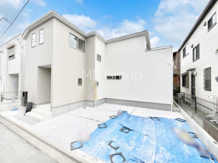 ���n�O�ώʐ^�@�O�ρ`Exterior�`�@���X�����Ȃ���A�咣���߂����ǂ����]�T������������V���[�v�ȃt�H�����ŘȂޓ@��́A���V�̋�ƏƂ炵���킹�鎖�ŁA�{������ׂ������`�̎p�������Ă���܂��B