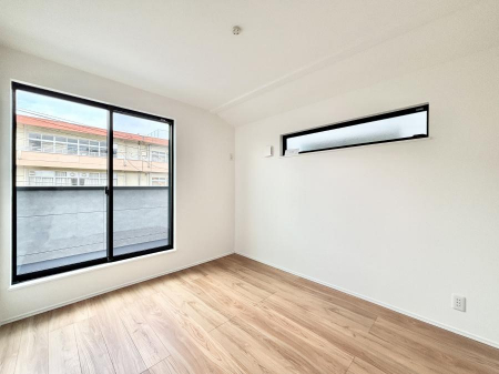 �Q���@���邢�o���R�j�[�T�C�h�ɗm����ݒu�B�ڊo�߂̗ǂ��Q���ɁB   