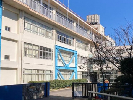 ���ӊ��@���w�Z 700m �����s�������䐼���w�Z