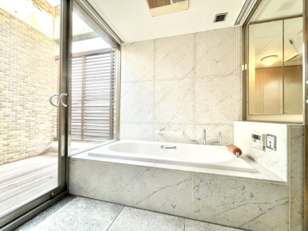 �����@�������������͋C�ł�����肨��������������o�X���[��