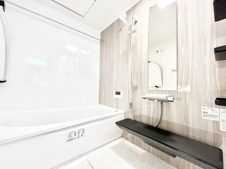 �����@����̔�������Ă���閾�邢�������̂���o�X���[��  