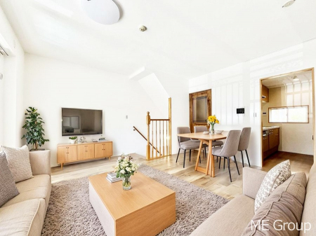 ���r���O�@�������������͋C�̂k�c�j�͉Ƒ��݂�Ȃ̉��K��ԁ��Ƌ��CG�ł�  