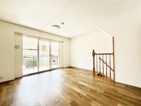 ���̑����ρ@�Ƒ������R�ƏW�܂�e���̃X�y�[�X�ɂȂ肻��  