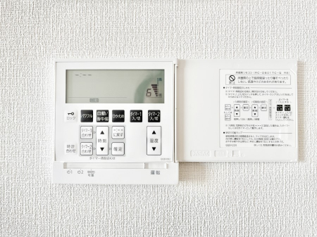 ���̑����ρ@���g�[�t���œ~���|�J�|�J�B���Ƒ��̌e���̃X�y�[�X�ɂȂ�܂��ˁB