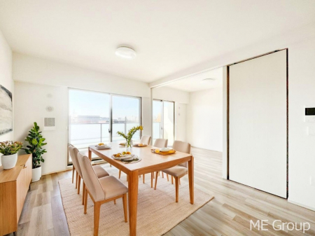 ���r���O�@�������������͋C�̂k�c�j�͉Ƒ��݂�Ȃ̉��K��ԁ@���Ƌ��CG�ł�