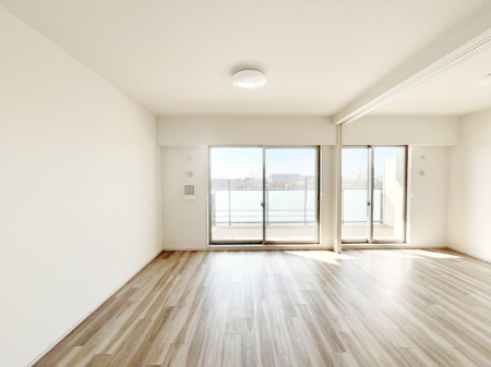 ���̑����ρ@�傫�ȑ����炽���Ղ�̗z���ƕ�����������_�C�j���O  