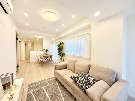 ���r���O�@�Ƒ��c���̎��Ԃ����������Ȃ��났�̃��r���O�_�C�j���O�B   