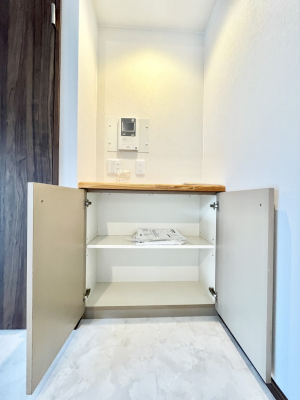 ���̑����ρ@���r���O�̉������[�t���J�E���^�[�X�y�[�X�B