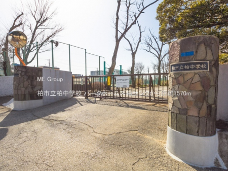 ���ӊ��@���w�Z 1570m ���s�������w�Z