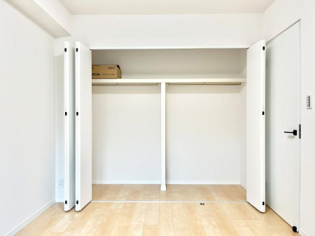 ���[�@�����Ղ�̎��[�X�y�[�X�ł��ł��Z��Ԃ��X�b�L���ۂĂ���