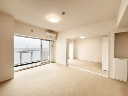 ���̑����ρ@�Ƒ������R�ƏW�܂�e���̃X�y�[�X�ɂȂ肻���@