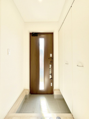 ���ց@�����`Entrance�`�@�Ƃ̒��ł��q�l���}����ŏ��̏ꏊ�ł��錺�ւ́A�Ƃ̈�ۂ��̂��̂ł��I�L�x�Ȍ��֎��[�ŁA����Y��ɕۂ��Ƃ��o���܂��􌺊ւɂ͂����Ղ���[�̉��ʔ��������I