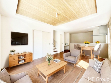 ���r���O�@�������������͋C�̂k�c�j�͉Ƒ��݂�Ȃ̉��K��ԁ��Ƌ��CG�ł�