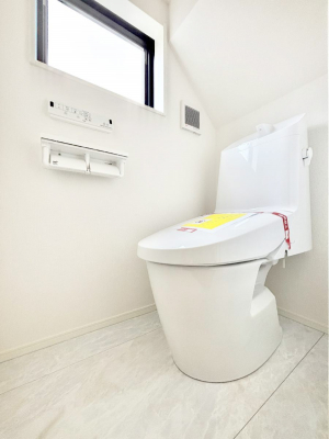 �g�C���@�����`Toilet�`�@�Y��E�X�b�L���E���K�ȃE�H�V�����b�g�t�g�C���ł��낰���Ԃł��B�g�C���͖����g�킴��𓾂Ȃ����́B����������ۂ������ł��ˁB�g�C����2��������̂Œ��̍��G���ɕ֗��ł��I