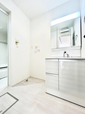 ���ʑ�E���ʏ��@�������̂�����K��Ԃł��B�����̐g�x�x���C�����ǂ����g�������܂��B 