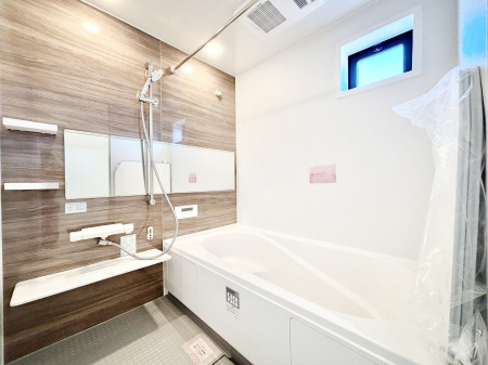 �����@����̔�������Ă���閾�邢�������̂���o�X���[��