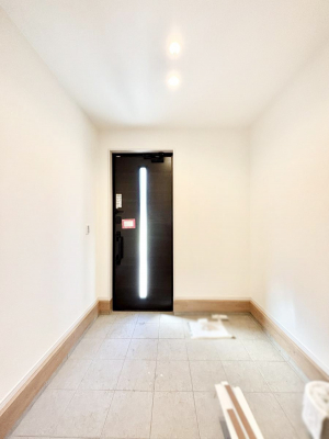 ���ց@���փh�A�ɃX���b�h���C���������Ă���̂Ō��̉��o�����Ă���܂�