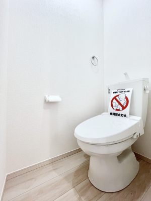 �g�C���@�������P�������`Toilet�`�@�������̂��鐅����g�C���̓E�H�V�����b�g�t���ł����g�C���͖����g�킴��𓾂Ȃ����́B����������ۂ������ł��ˁB�g�C����2��������̂Œ��̍��G���ɕ֗��ł��I