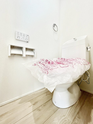 �g�C���@�����`Toilet�`�@�Y��E�X�b�L���E���K�ȃE�H�V�����b�g�t�g�C���ł��낰���Ԃł��B�g�C���͖����g�킴��𓾂Ȃ����́B����������ۂ������ł��ˁB�g�C����2��������̂Œ��̍��G���ɕ֗��ł��I