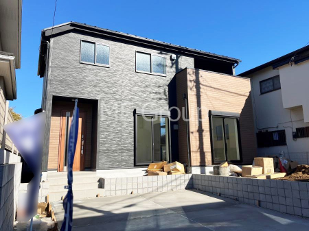 ���n�O�ώʐ^�@�O�ρ`Exterior�`�@�����̂��U�������K�ȗ΂Ɍb�܂ꂽ�ՐÂȏZ��n�́A�L�ѐL�уX���[���C�t�������Ă���܂��B���R�L�x�ȋG�߂̈ڂ낢��g�߂Ɋ�������A�q��ĂɓK�������ł��B