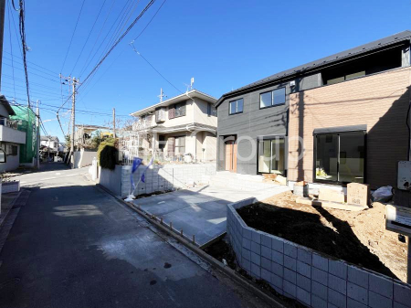 ���n�O�ώʐ^�@�O�ρ`Exterior�`�@�O�ʓ��H�F �Z��n�ɂȂ��Ă���̂Ŏԗʂ����Ȃ��A�Â��ȗ��n�ł��B�q��Ċ����ǍD�ł������ӊ������킹�Ă��ē������Ē����܂��B���C�y�ɂ��₢���킹���������B