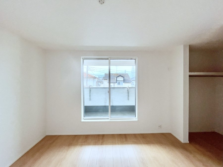 ���̑����ρ@�����`Bed Room�`  �u��������������l�v�Ƃ��v�w�ł�����肭�낰��Q���B  �����̉Ǝ��₨�d���ɔ�ꂽ���̓t�J�t�J�̃x�b�g�Ŗ�����Ă��������B�{�I�������Ă����K�ȍL����������