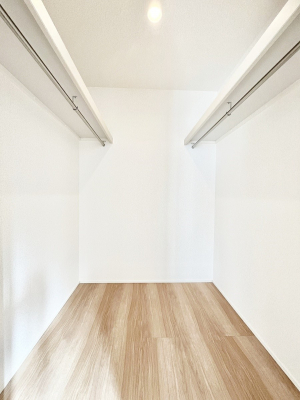 ���̑��@�ߗނ��n���K�[�Ɋ|�����܂܎��[�ł���WIC�B�ߗނ̐������ڂ����₷���ĕ֗��ł��I